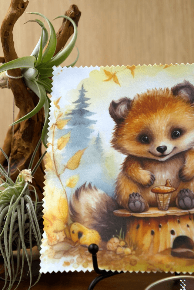 Cleaning Cloth: Woodland Animal on Tree Stump, Perfect for Glasses, Screens & More
