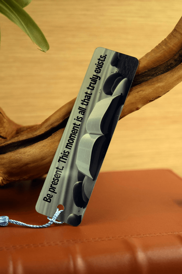 "Monochrome Mindfulness Aluminium Bookmark – ‘Be Present’ Inspirational Design