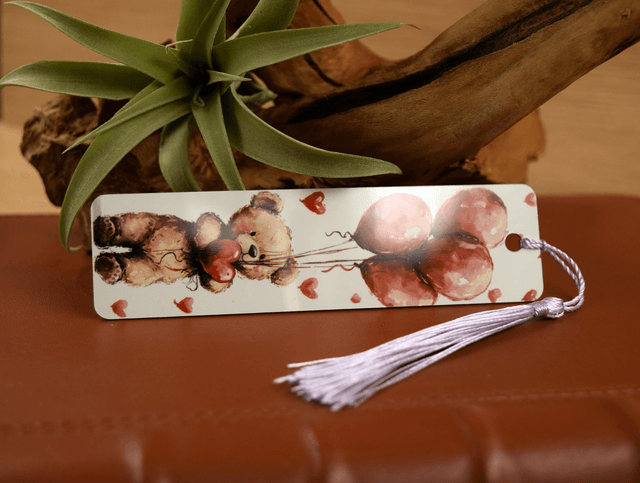 Cute Bear Bookmark – Adorable Design with Balloons & Heart 