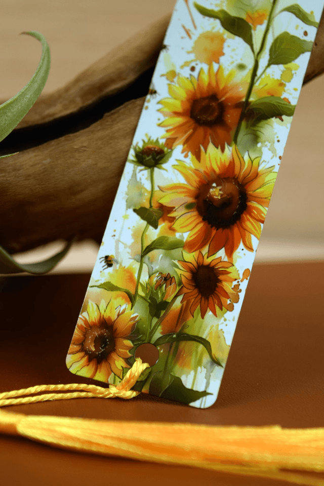 Sunflowers & Bees – Bright and Cheerful Bookmark