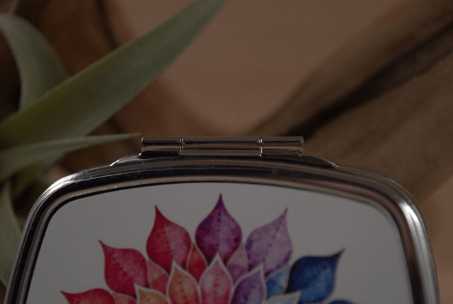 Rainbow Mandala Compact Mirror – Vibrant & Stylish Handbag Essential 