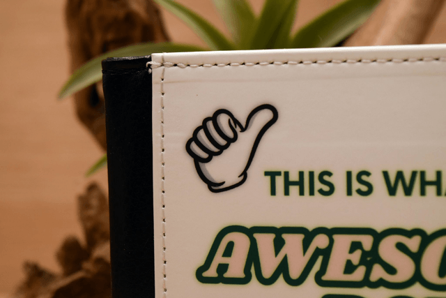 “This Is What A Awesome Dad Looks Like” Faux Leather Wallet – Personalised Gift for Father’s Day & Birthdays