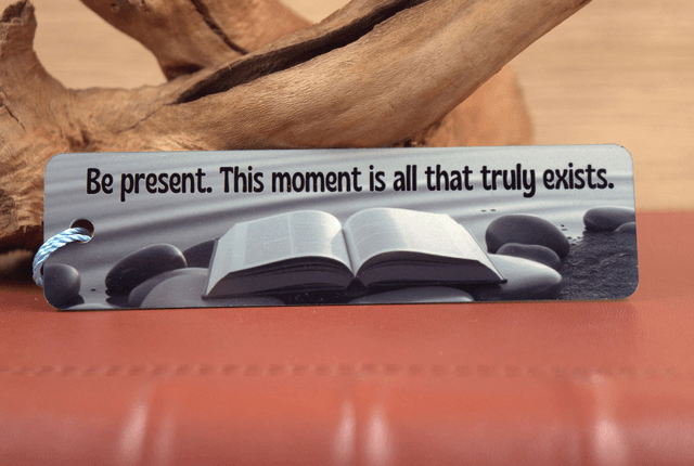 "Monochrome Mindfulness Aluminium Bookmark – ‘Be Present’ Inspirational Design