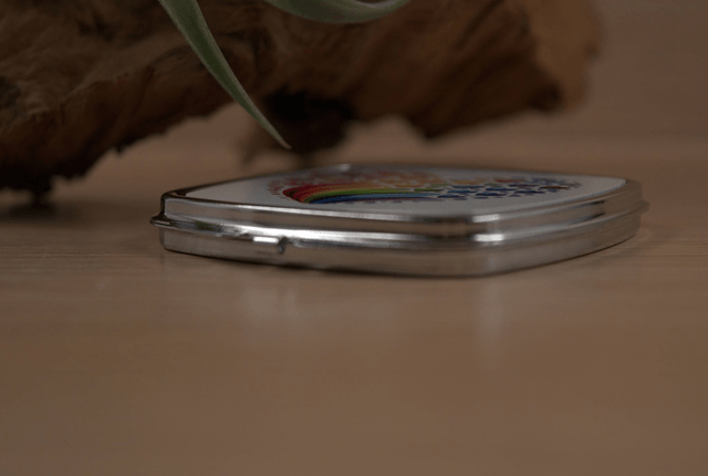 Rainbow Heart Compact Mirror – A Colourful & Charming Handbag Essential