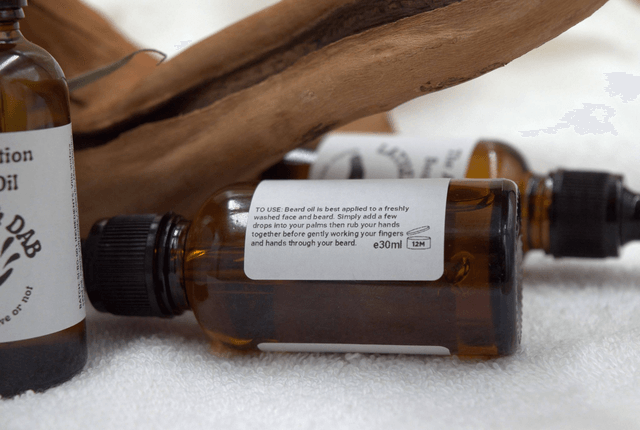  Beard Oil: The Guardian with Eucalyptus, Rosemary & Tea Tree – Refreshing & Revitalizing Aroma