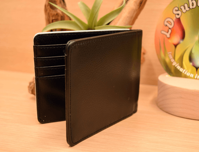  “This Is What A Awesome Dad Looks Like” Faux Leather Wallet – Personalised Gift for Father’s Day & Birthdays
